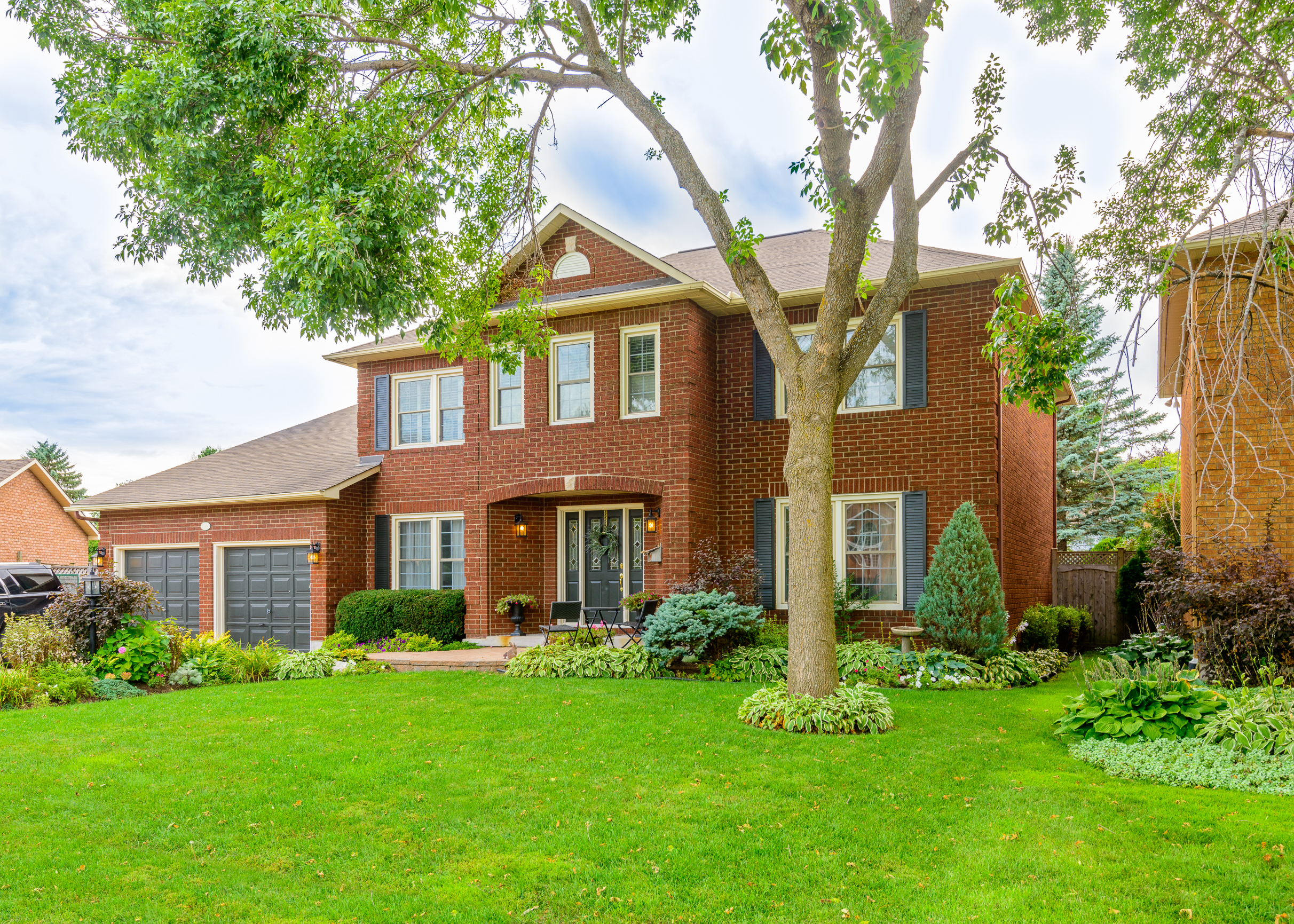 Service Page House with landscaping